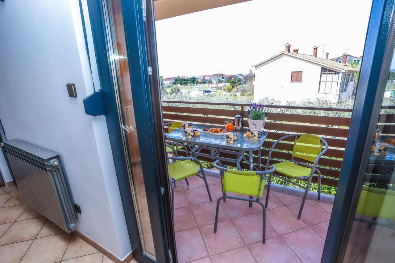 Apartments Villa Irena Пореч Экстерьер фото