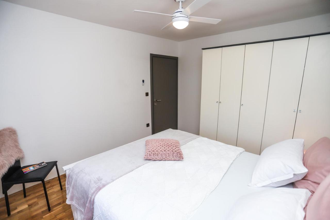 Apartments Villa Irena Пореч Экстерьер фото