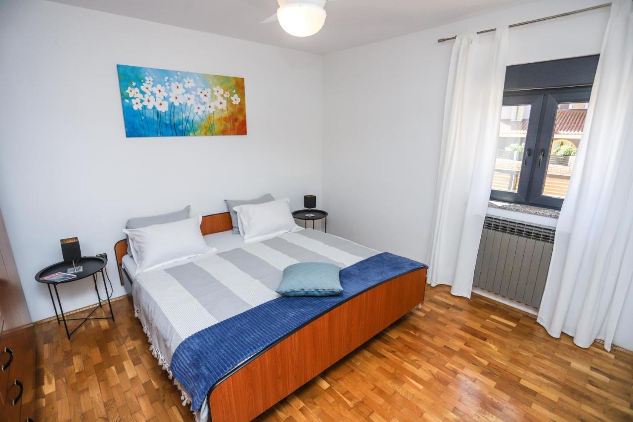 Apartments Villa Irena Пореч Экстерьер фото