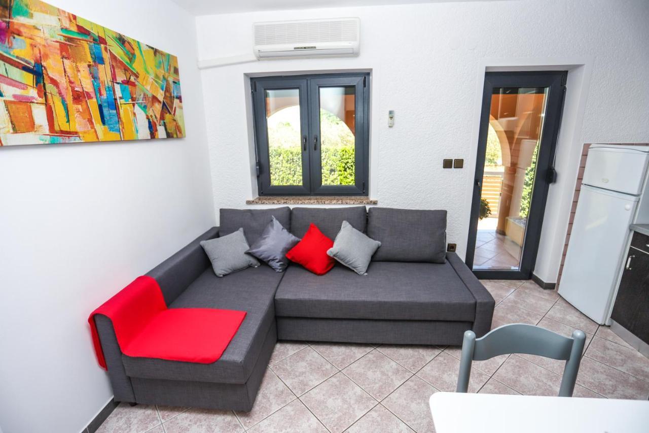 Apartments Villa Irena Пореч Экстерьер фото
