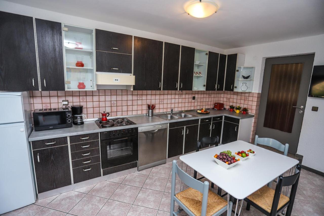 Apartments Villa Irena Пореч Экстерьер фото