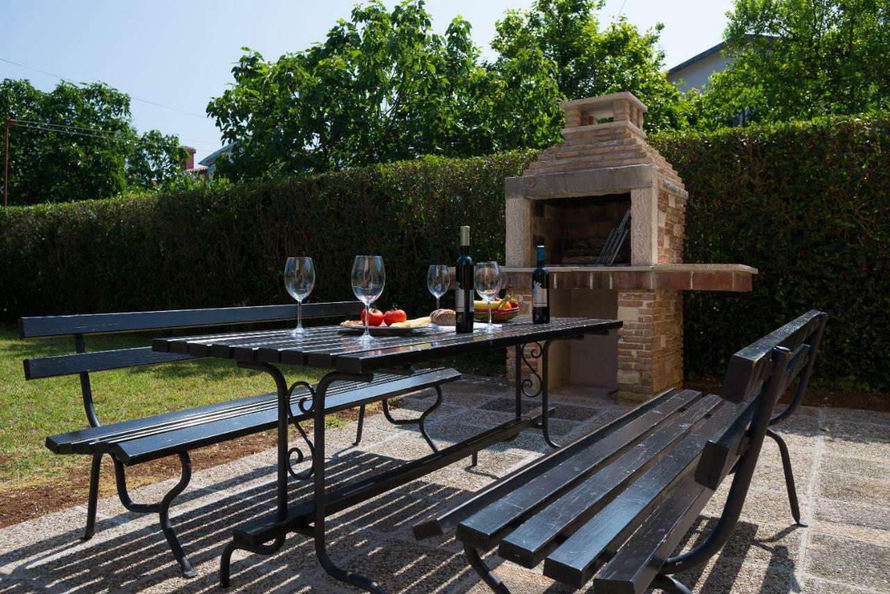 Apartments Villa Irena Пореч Экстерьер фото